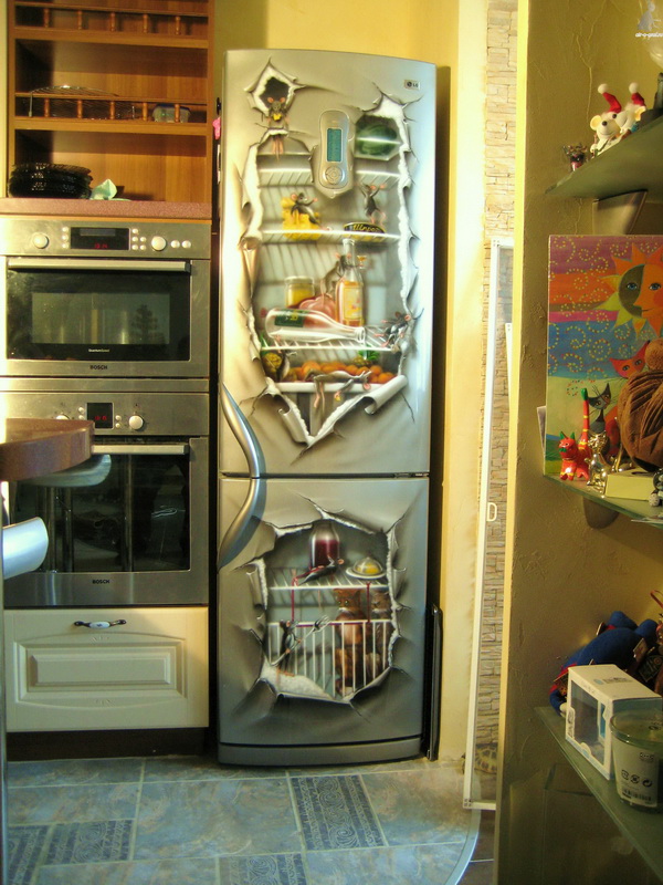 Декор холодильника-аэрография пример